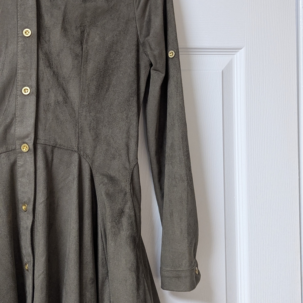 Women's Olive Green Button-Front Flared Suede Shirt Dress - Picture 5 of 14